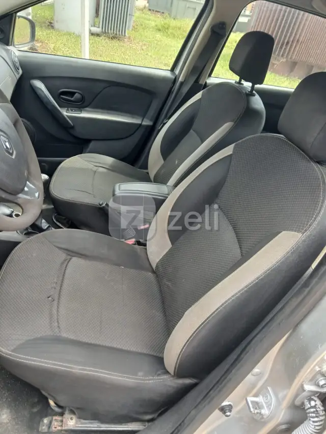 Renault Logan 2018 — photo 4