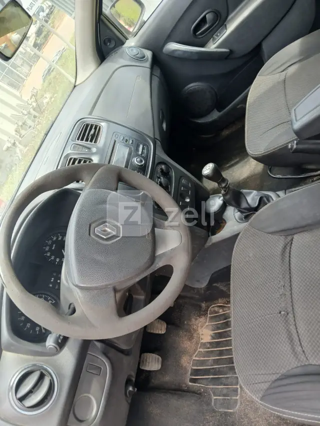 Renault Logan 2018 — photo 6
