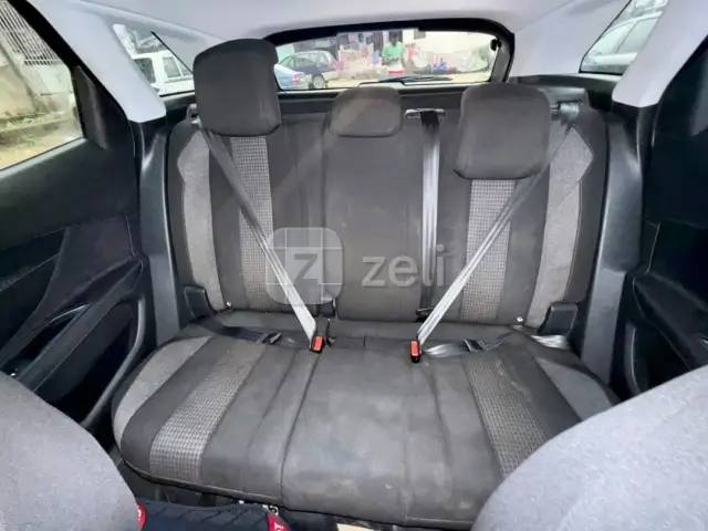 Peugeot 3008 2020 — photo 5