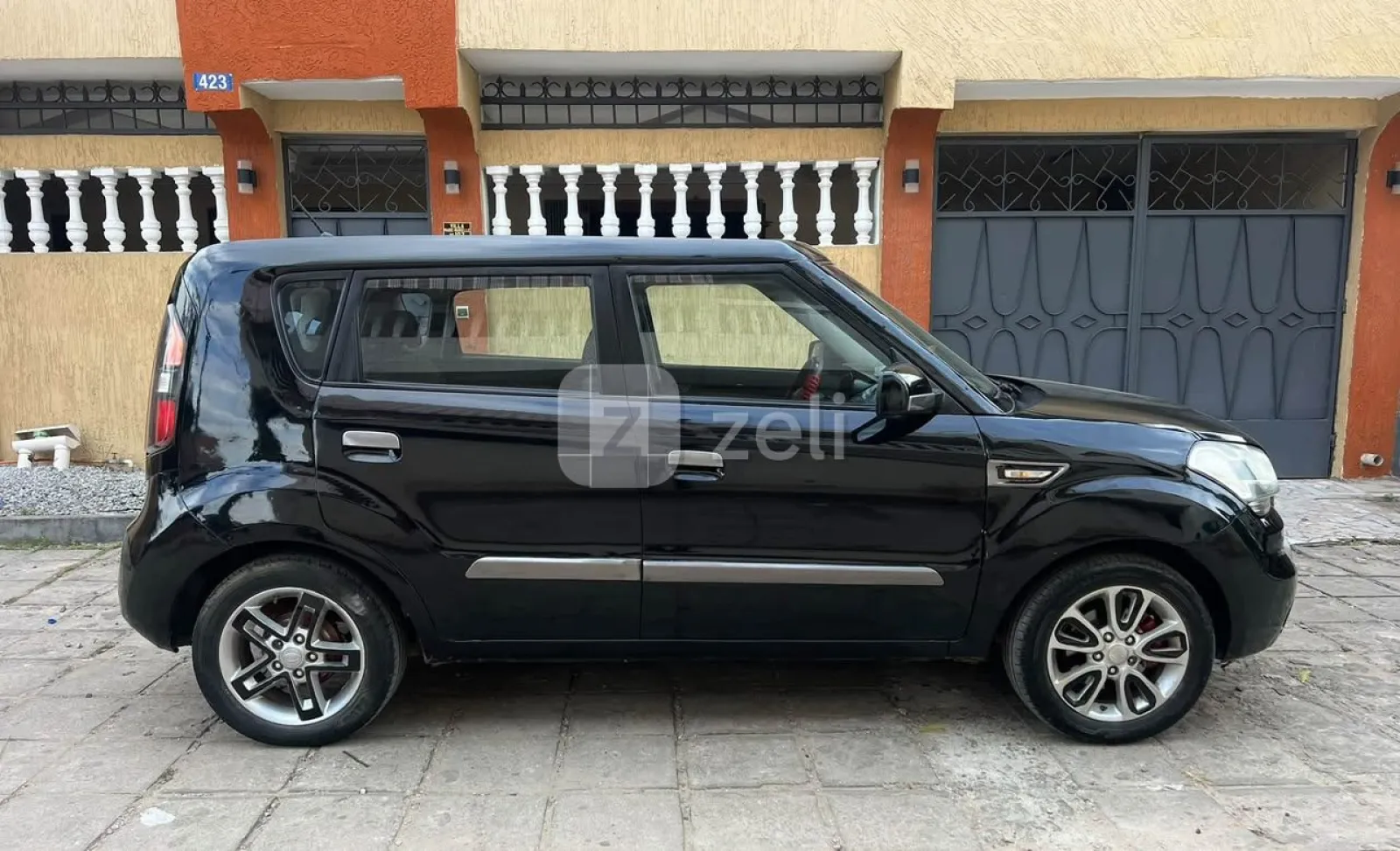 Kia Soul 2010 — photo 2