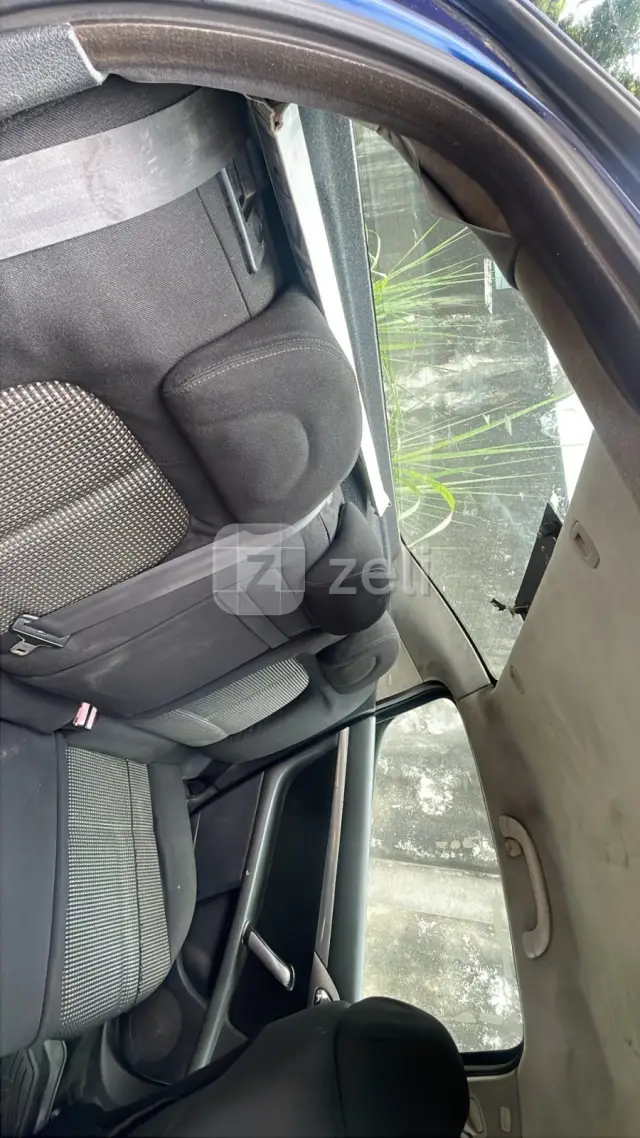 Peugeot 407 1997 — photo 10