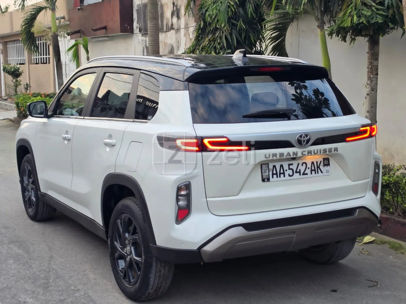 Toyota Urban Cruiser 2023 — photo 4