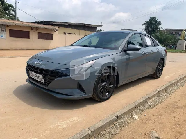 Hyundai Elantra 2022 — photo 4