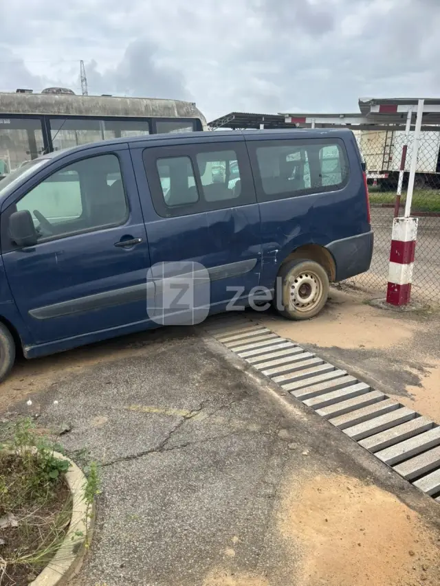 Peugeot Expert 2012 — photo 2