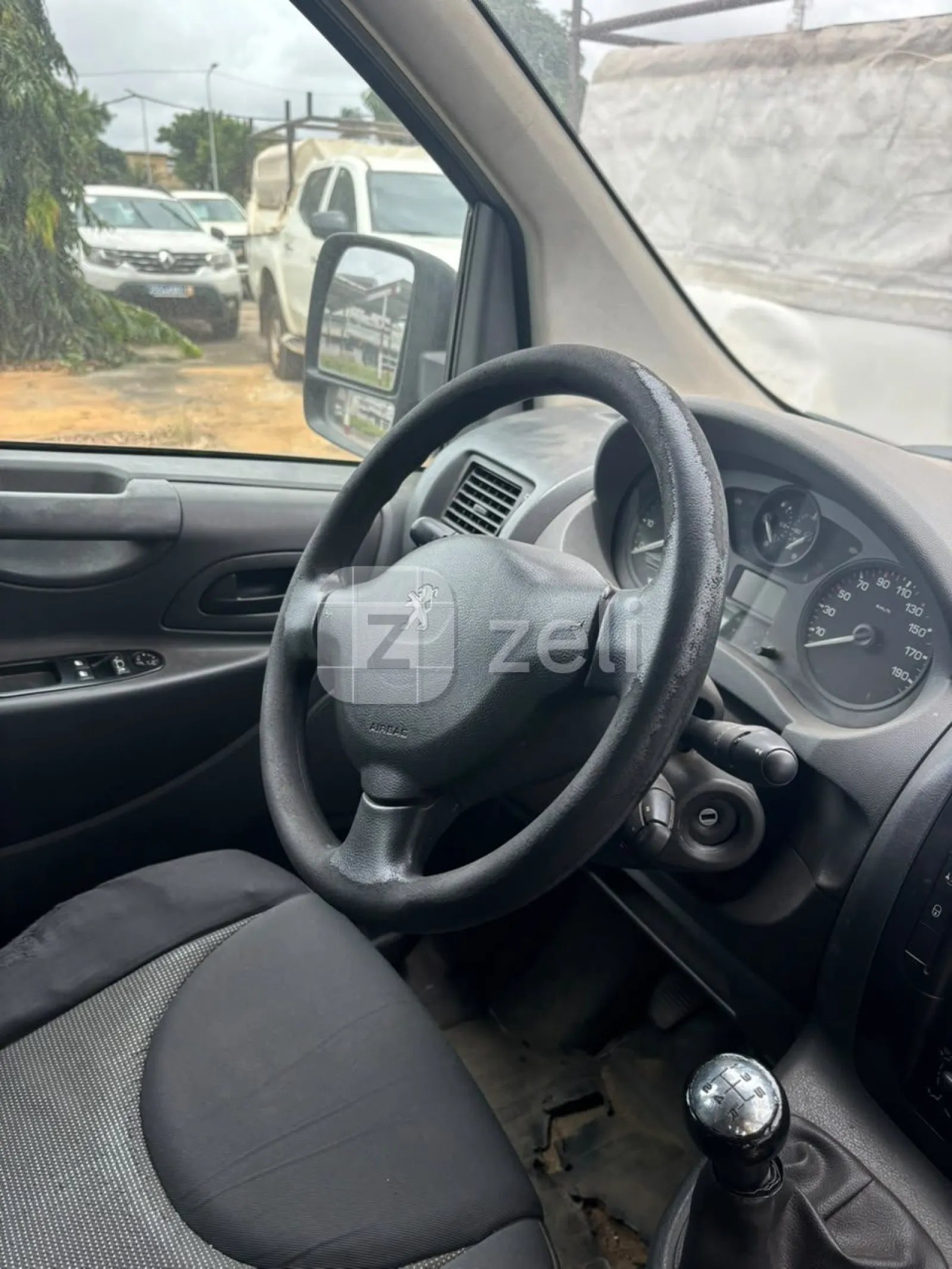 Peugeot Expert 2012 — photo 5
