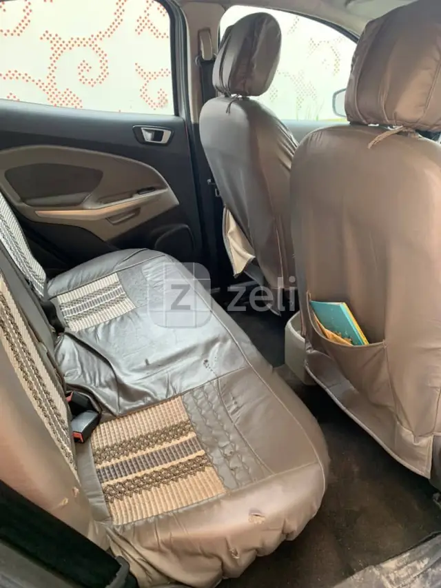 Ford Ecosport 2015 — photo 6