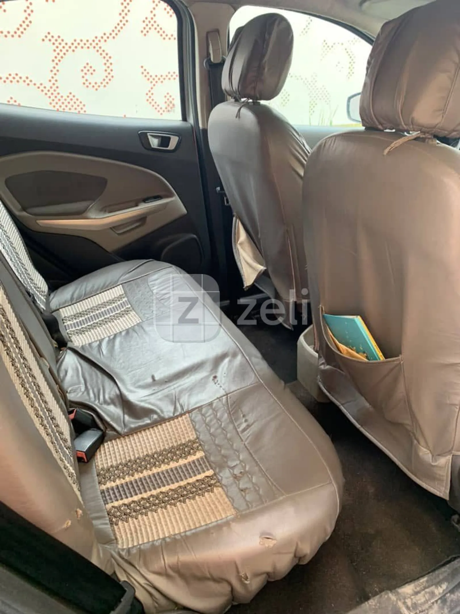 Ford Ecosport 2015 — photo 6