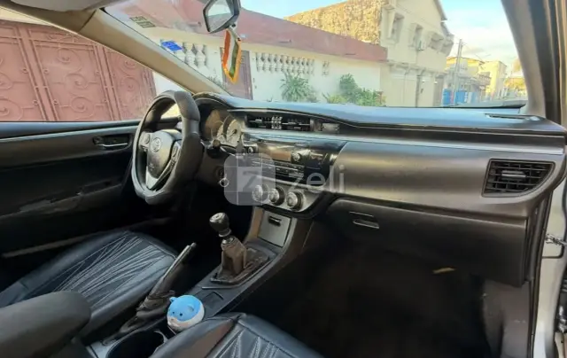 Toyota Corolla 2015 — photo 8