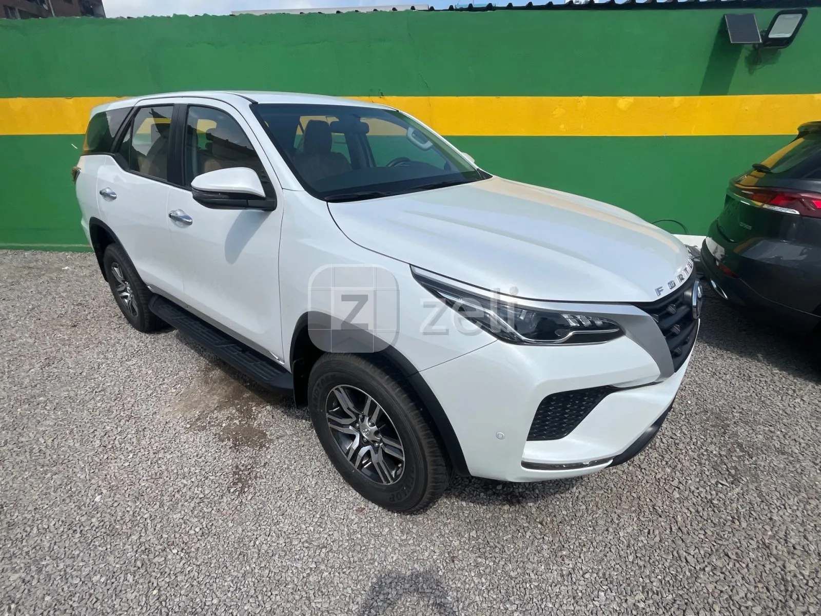 Toyota Fortuner 2024 — photo 2