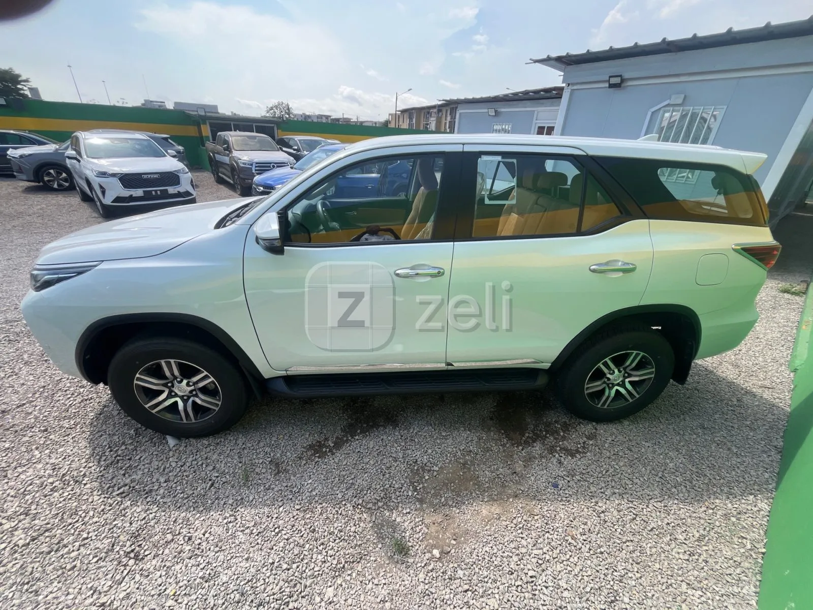 Toyota Fortuner 2024 — photo 4