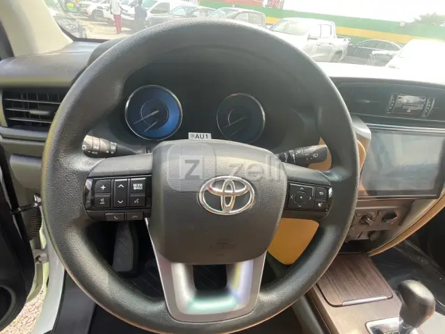 Toyota Fortuner 2024 — photo 8