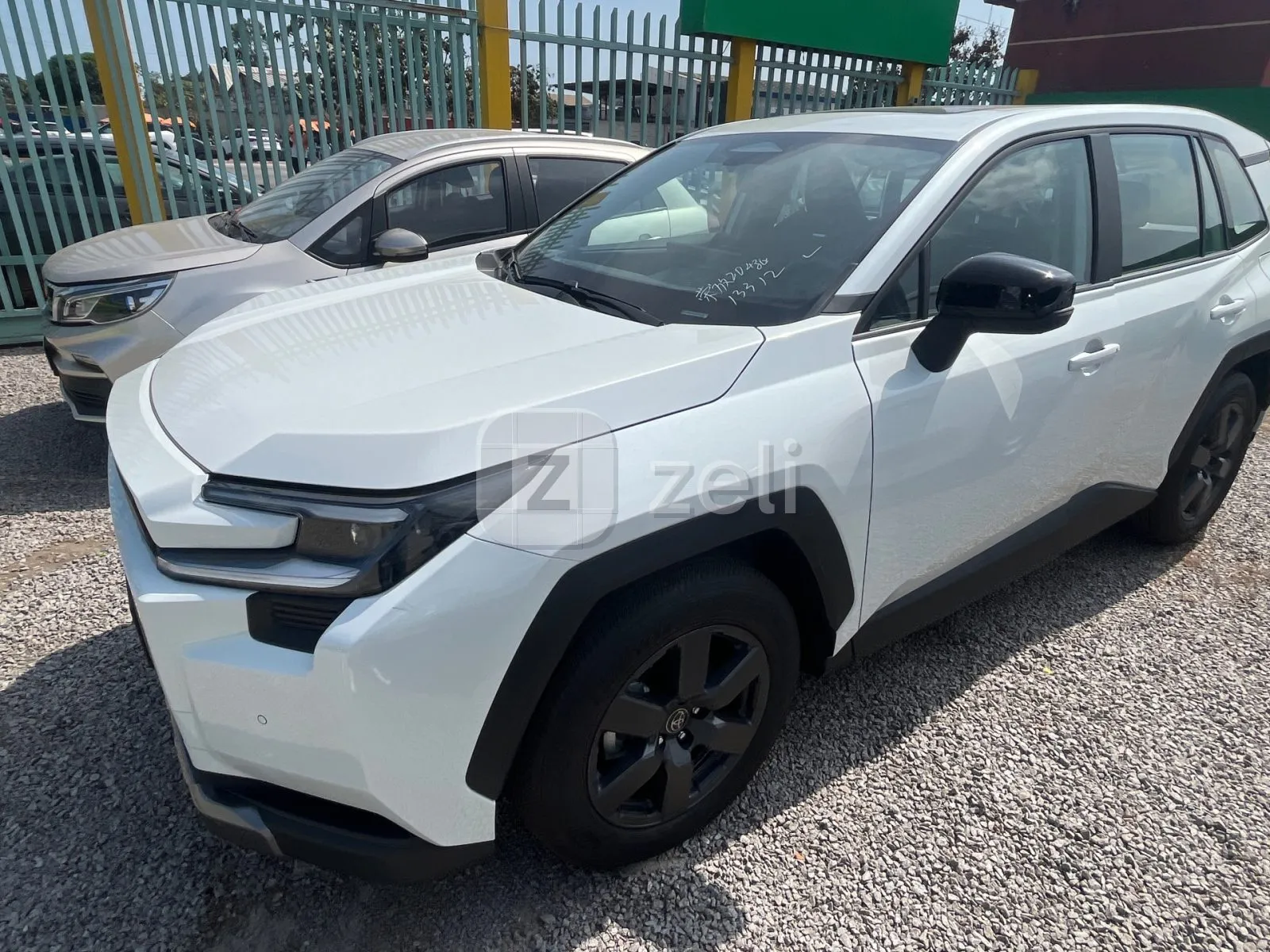 Toyota RAV4 2026 — photo 3