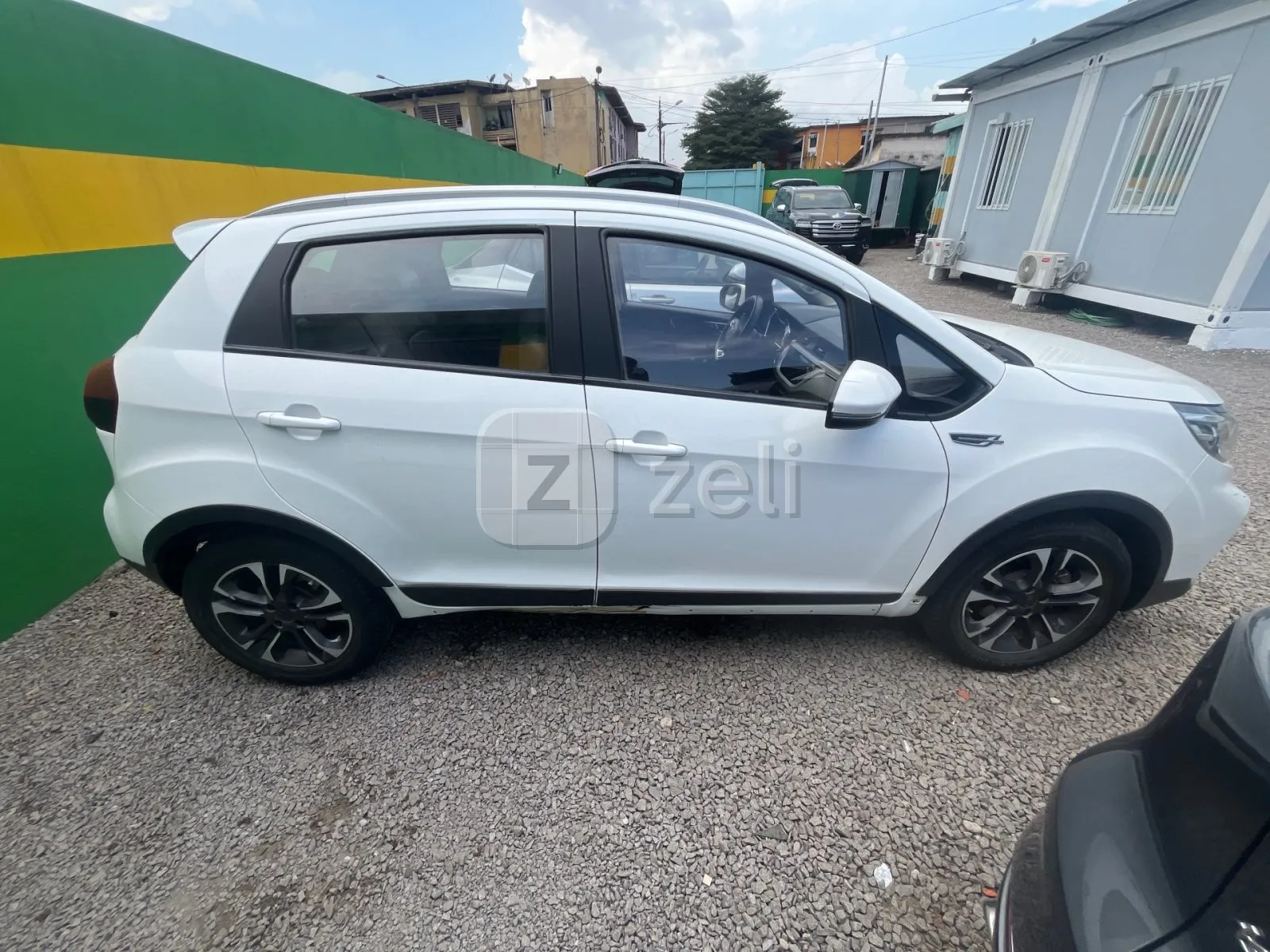 Geely X3 2021 — photo 3