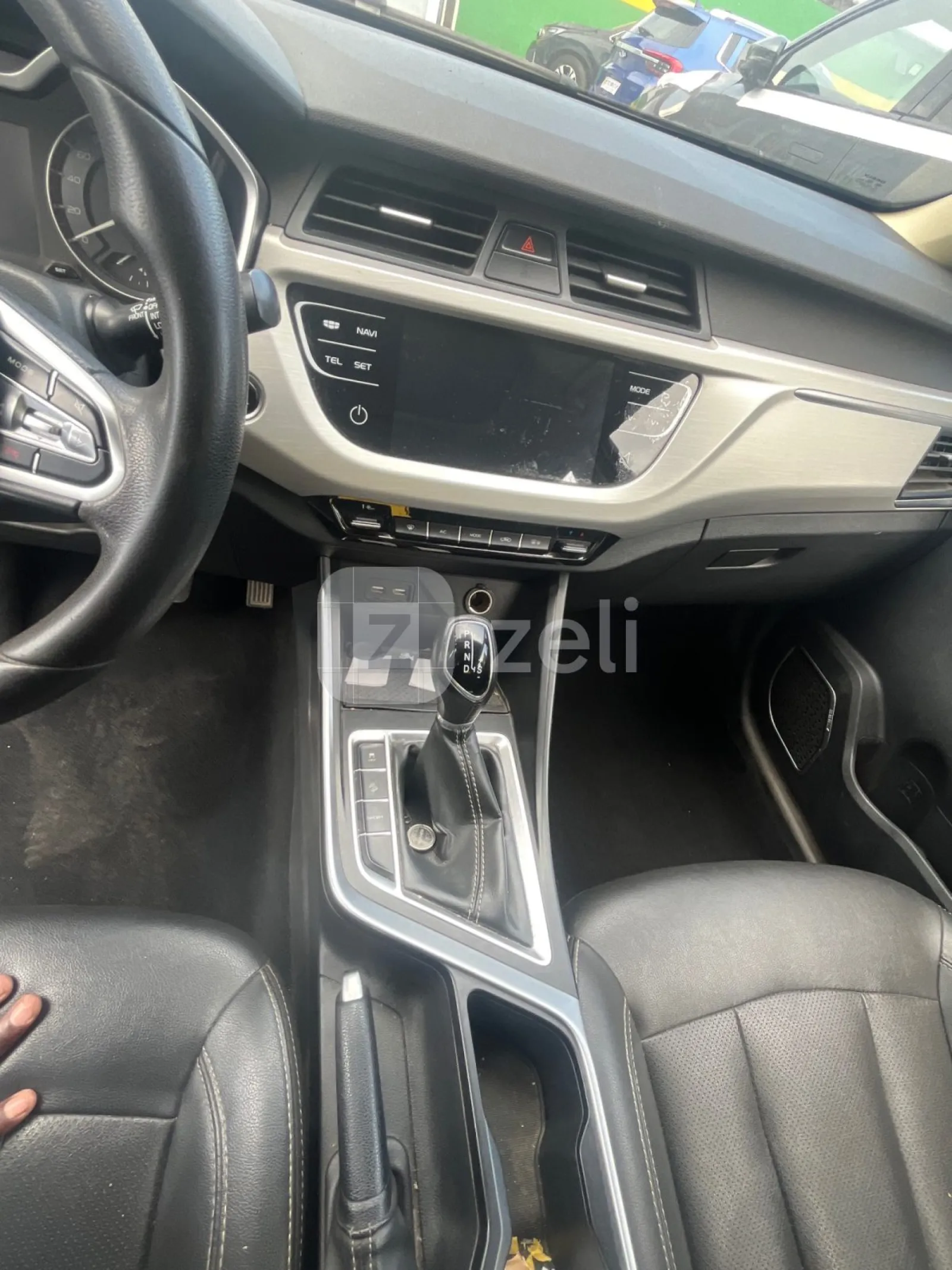 Geely X3 2021 — photo 9