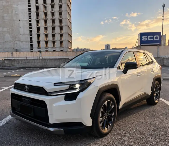 Toyota RAV4 2026 — photo 2