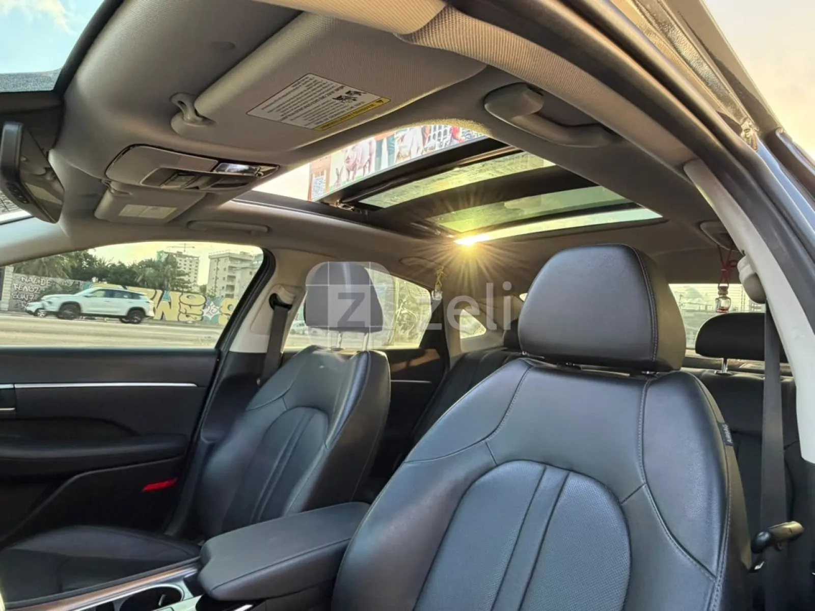 Hyundai Sonata 2023 — photo 16