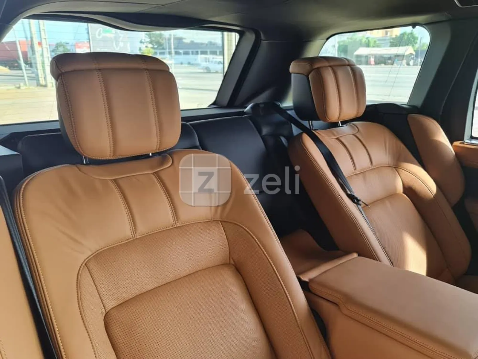 Range Rover Vogue 2021 — photo 6