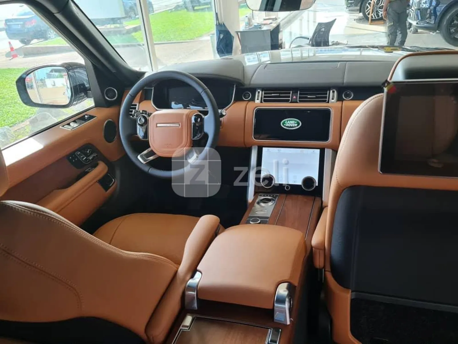 Range Rover Vogue 2021 — photo 8