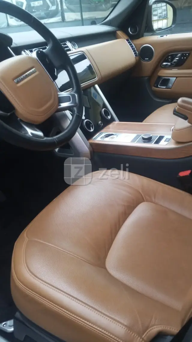 Range Rover Vogue 2021 — photo 9