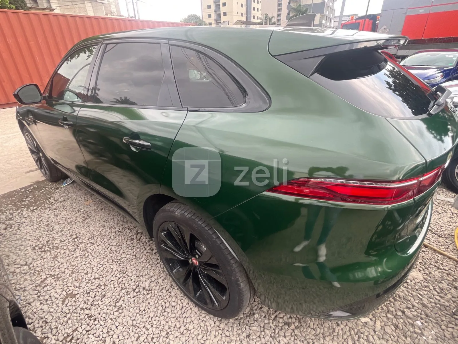 Jaguar F-PACE 2022 — photo 4
