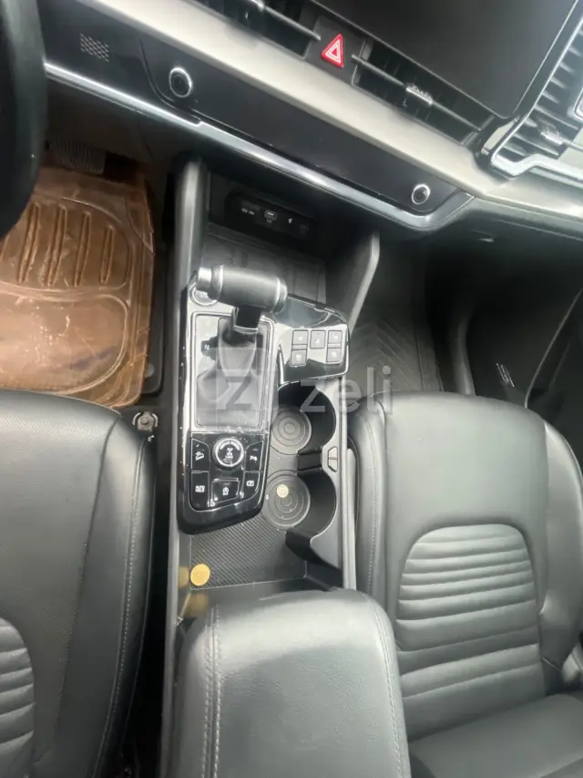 Kia Sportage 2023 — photo 11