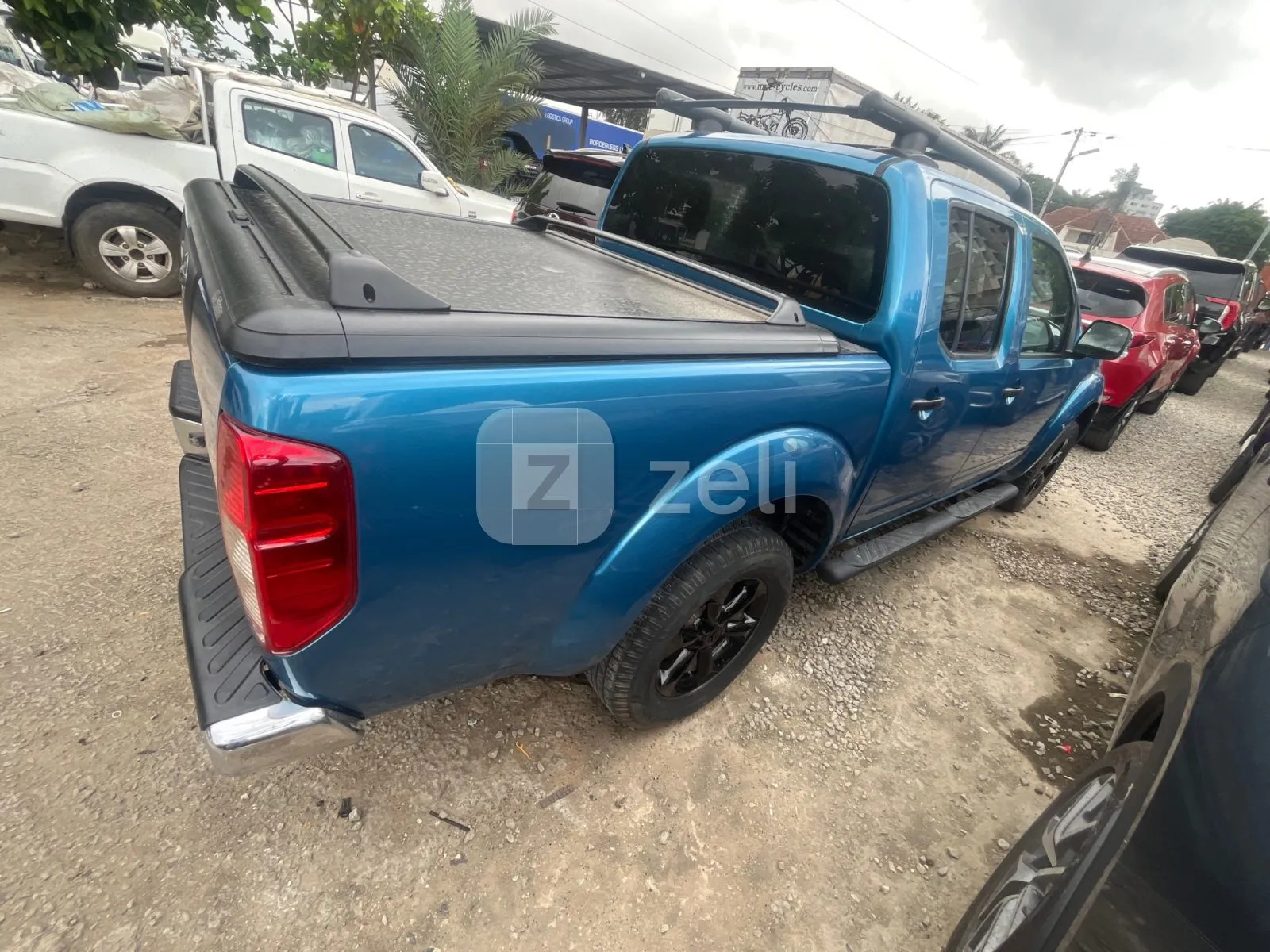 Nissan Navara 2017 — photo 4