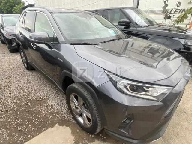 Toyota RAV4 2022 — photo 2