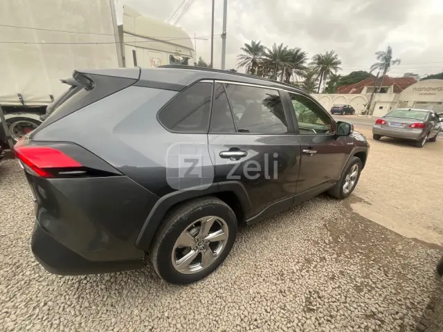 Toyota RAV4 2022 — photo 5