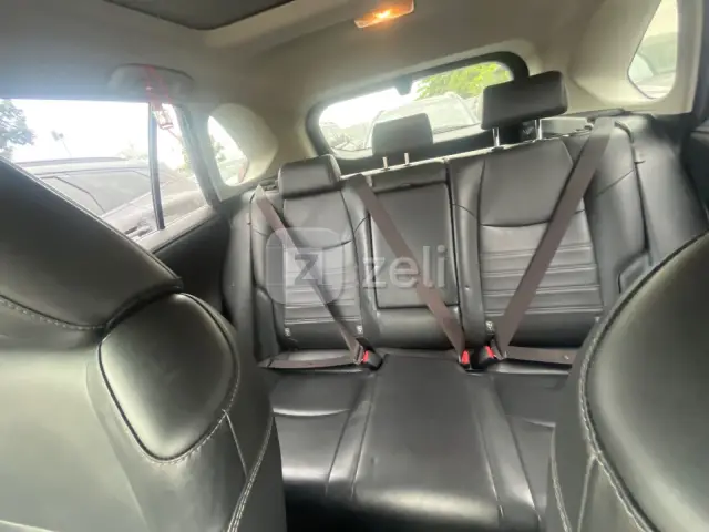 Toyota RAV4 2022 — photo 9