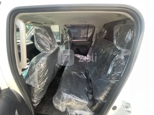 Toyota Hilux 2026 — photo 8