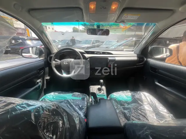 Toyota Hilux 2026 — photo 9