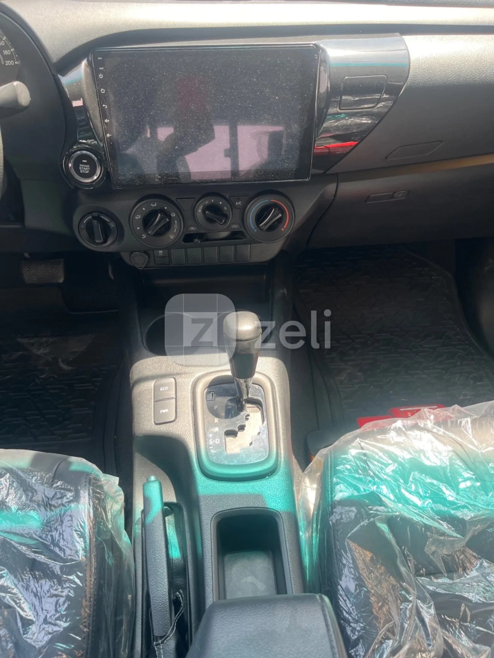 Toyota Hilux 2026 — photo 11