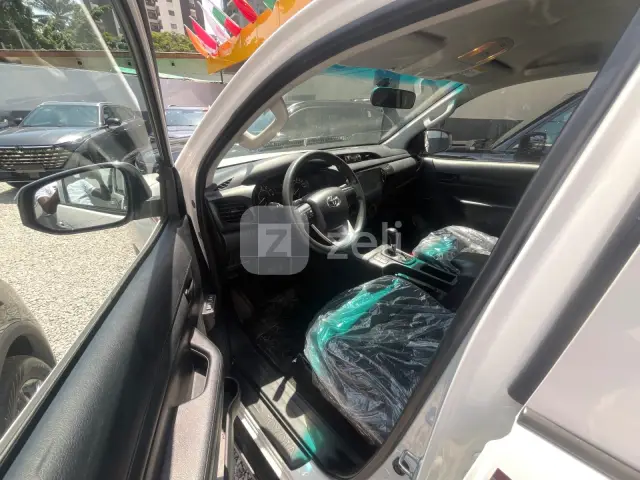 Toyota Hilux 2026 — photo 12