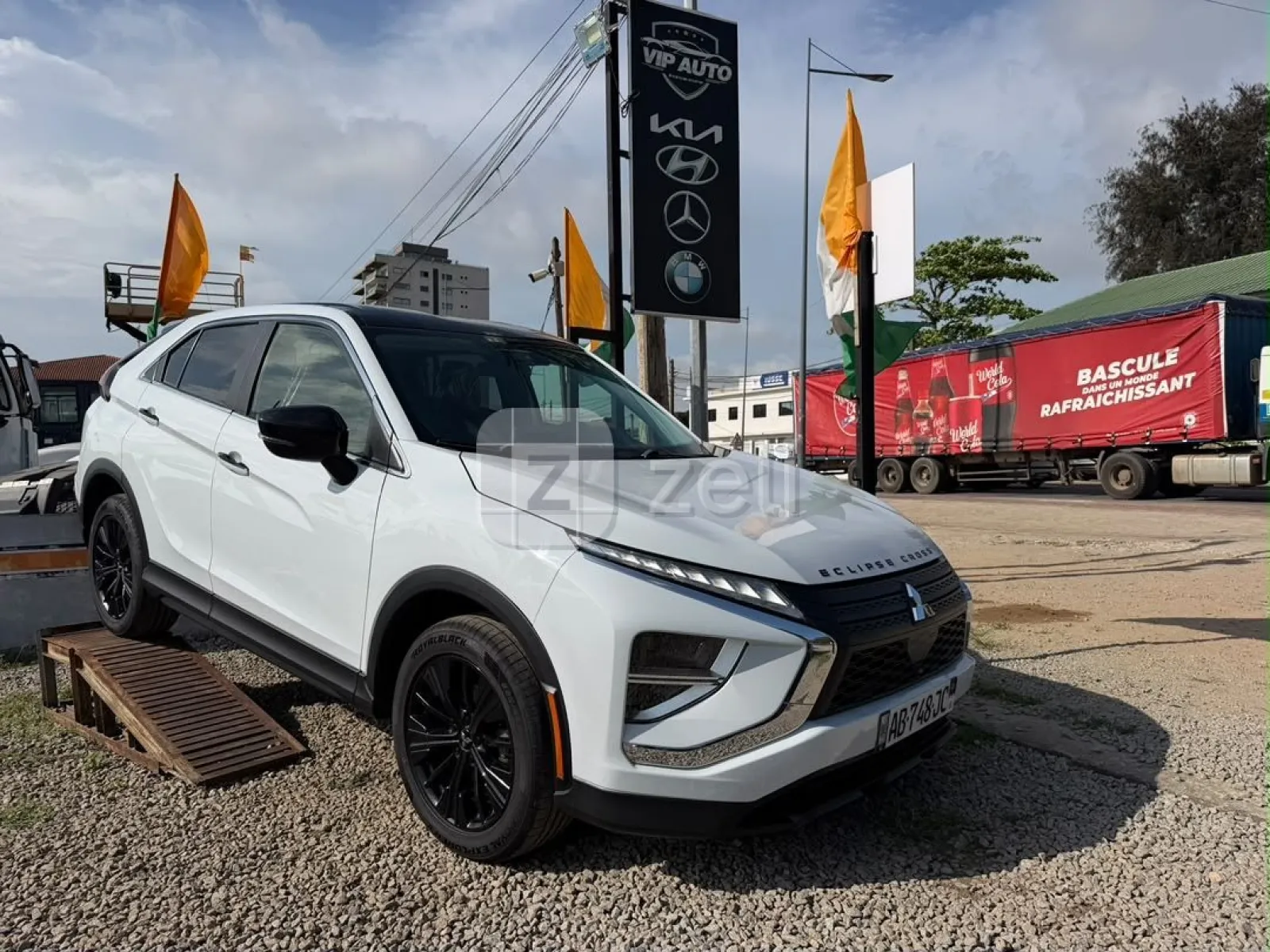 Mitsubishi Eclipse Cross 2023 — photo 2