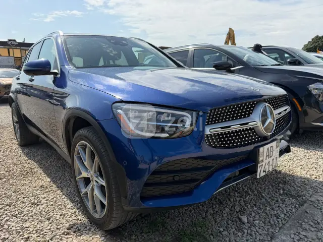 Mercedes GLC 2023, photo 2