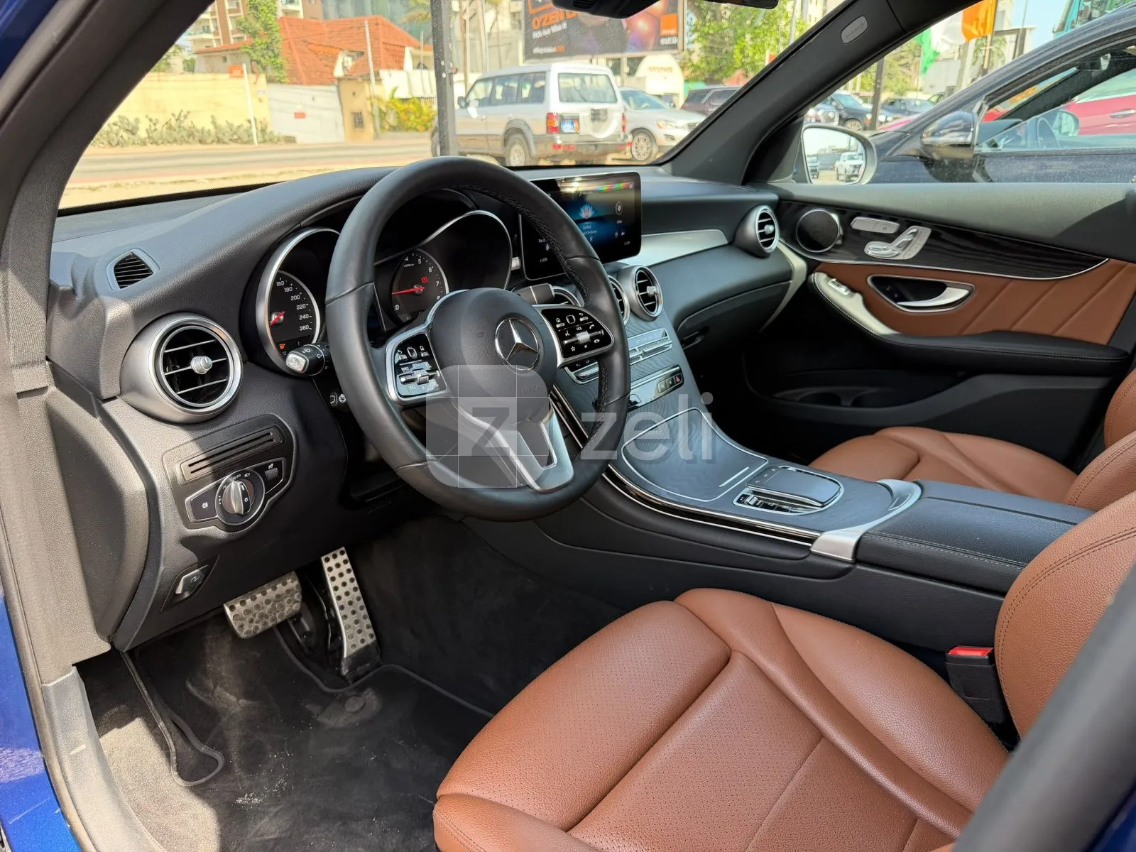 Mercedes GLC 2023 — photo 9