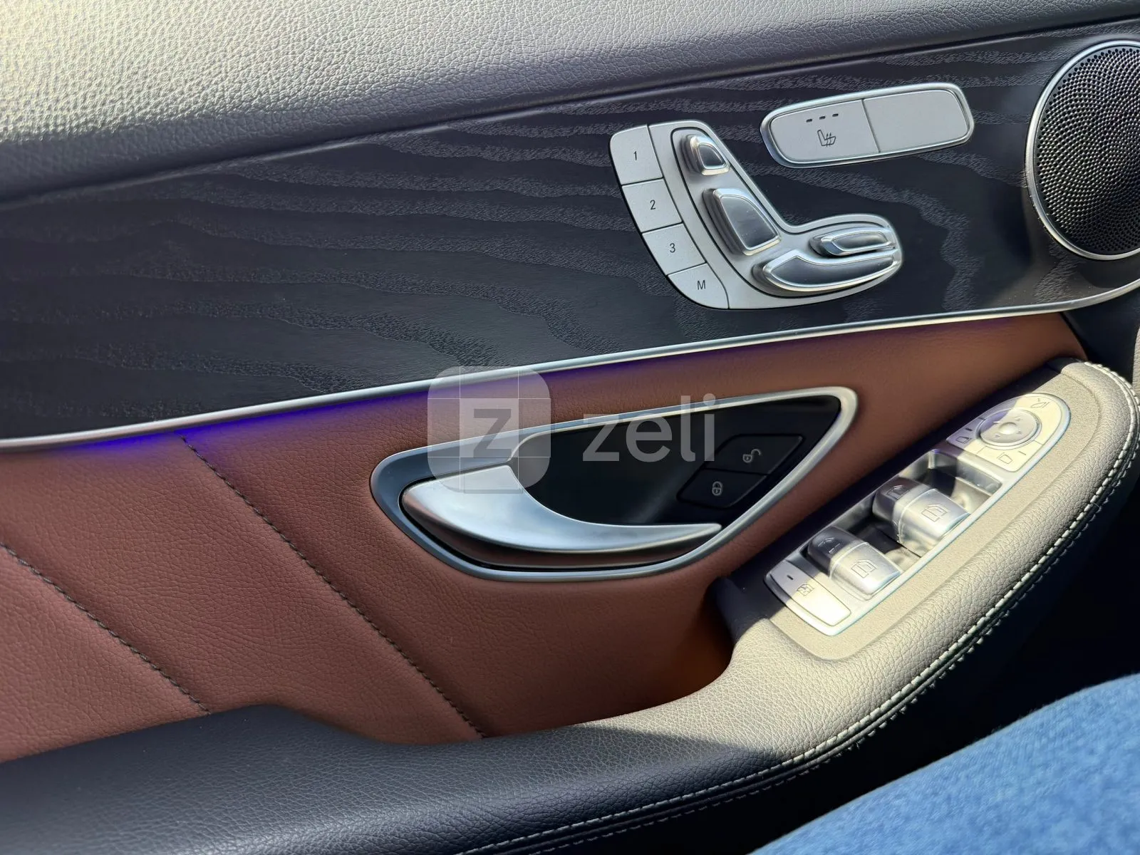 Mercedes GLC 2023 — photo 12