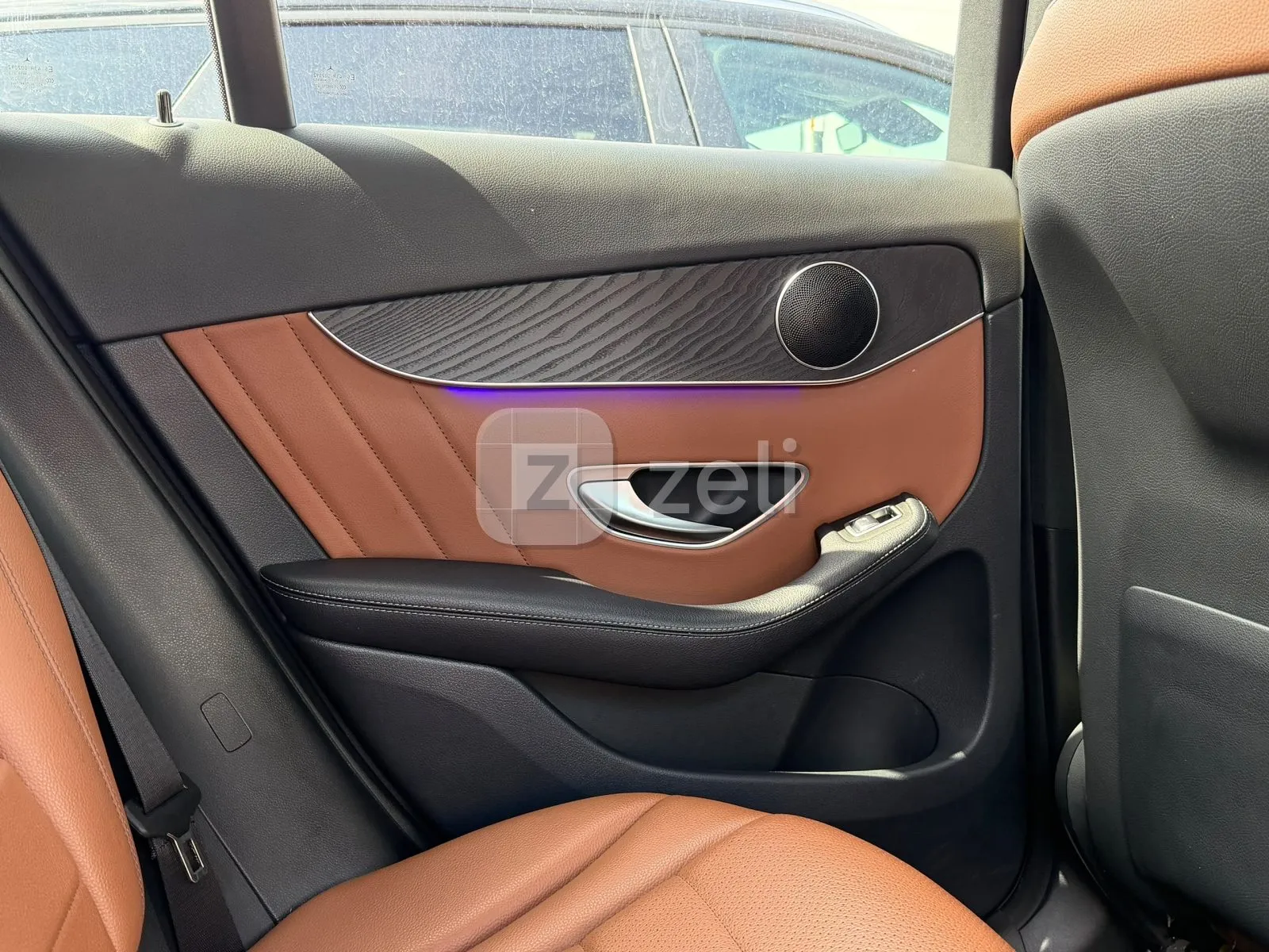 Mercedes GLC 2023 — photo 14