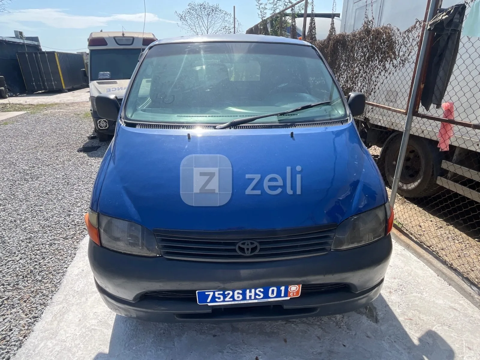 Toyota HiAce 2024 — photo 1