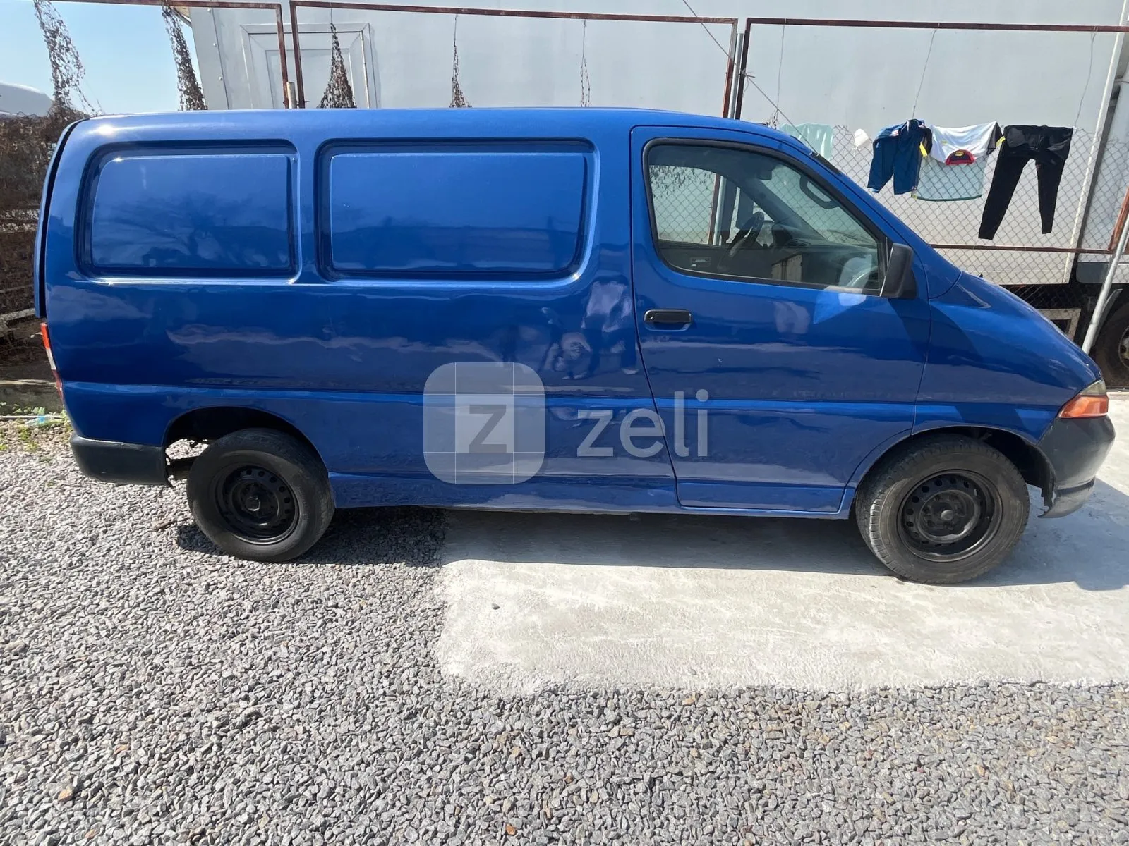 Toyota HiAce 2024 — photo 3