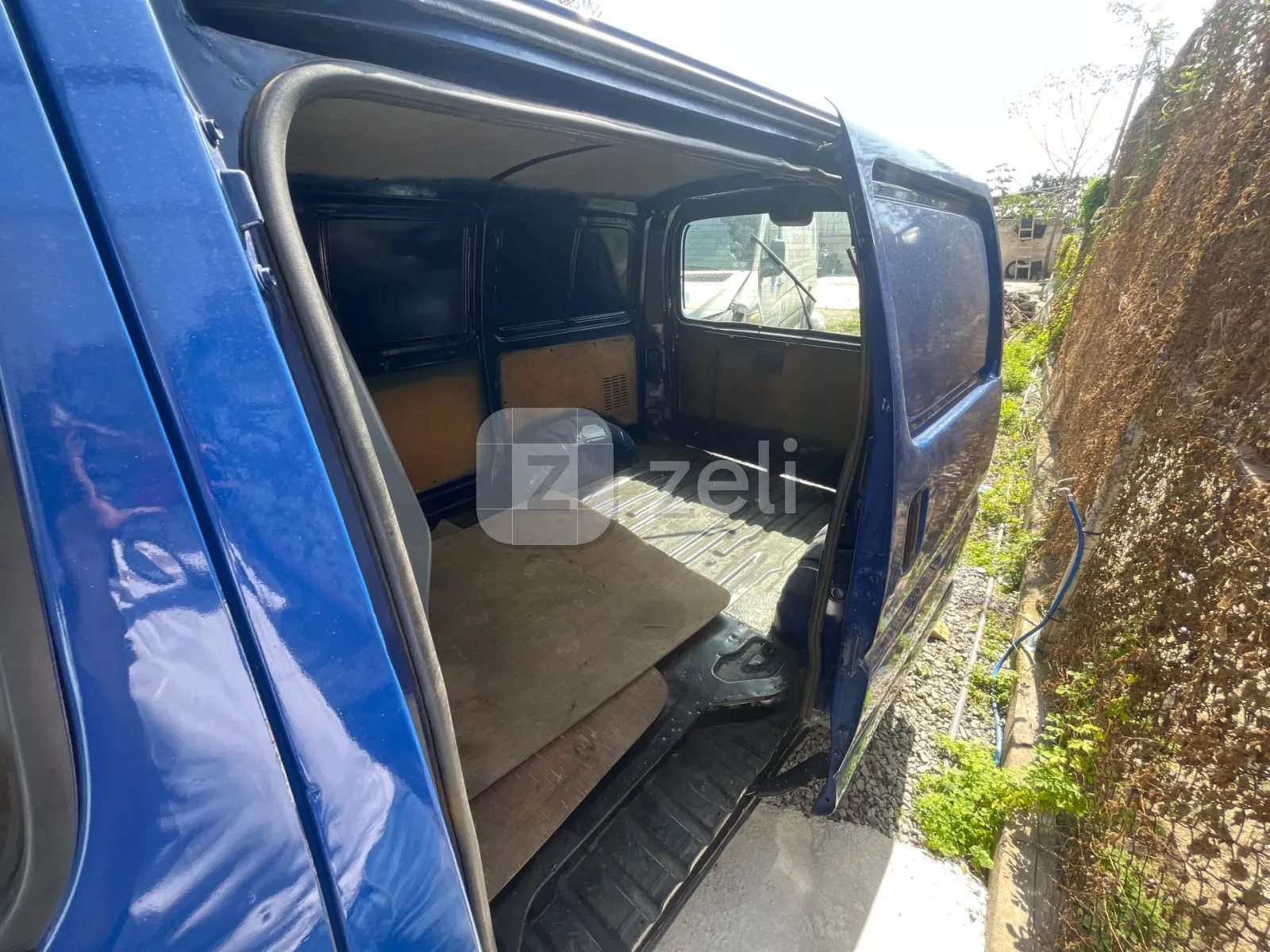 Toyota HiAce 2024 — photo 7