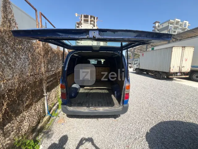 Toyota HiAce 2024 — photo 12