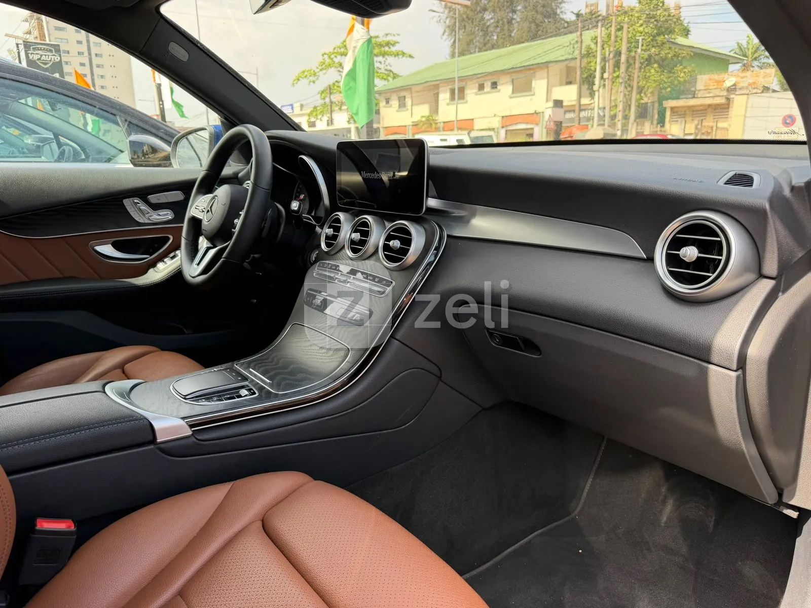 Mercedes AMG GT 2024 — photo 10