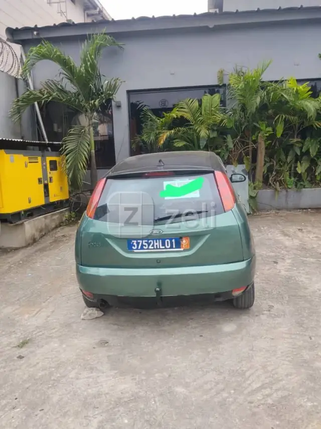 Ford Focus 2004 — photo 3