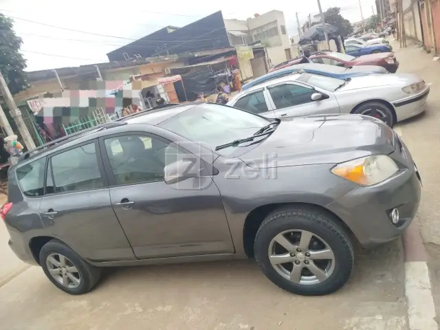 Toyota RAV4 2010, photo 3