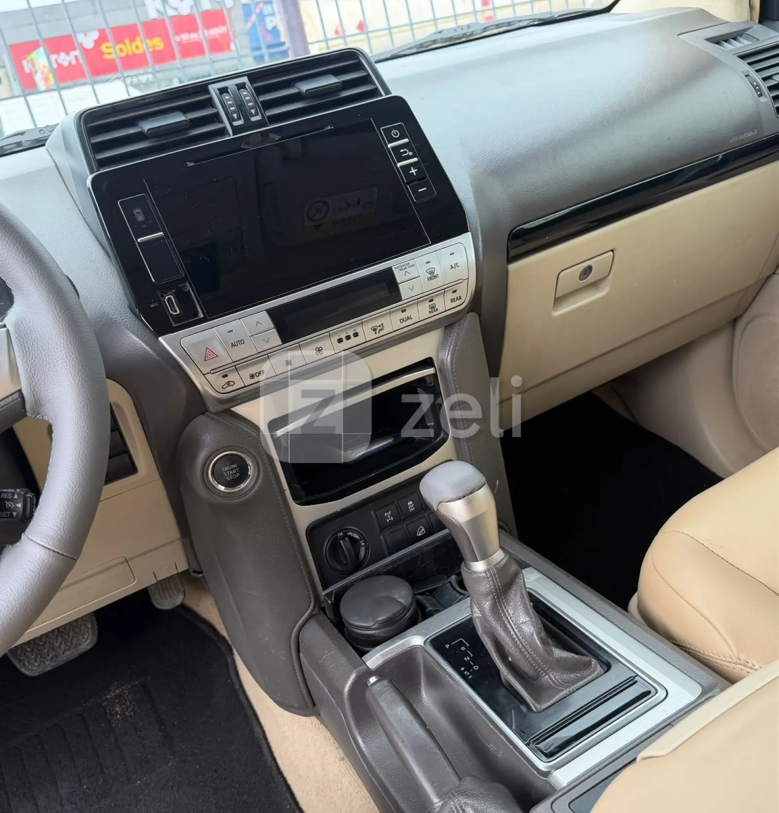 Toyota Land Cruiser Prado 2019 — photo 10