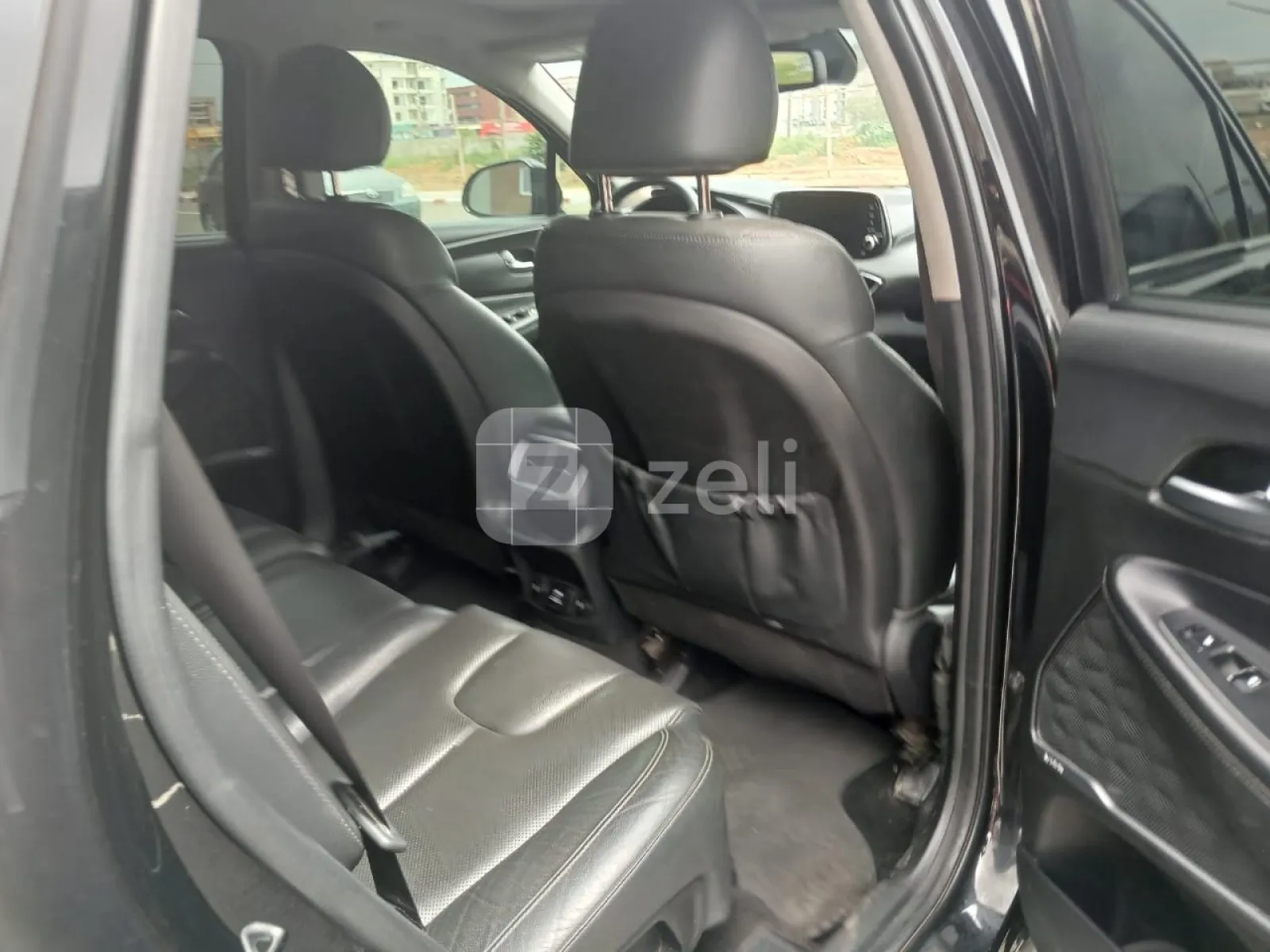 Hyundai Santa Fe 2021 — photo 11