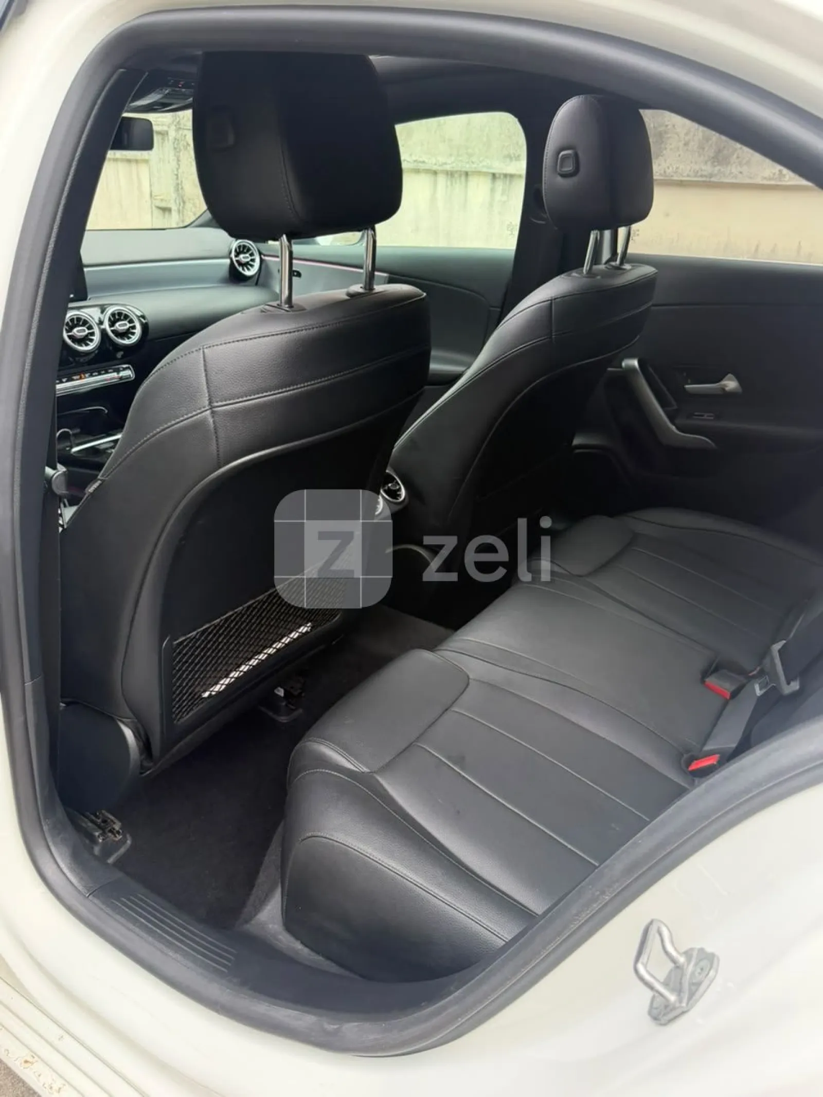 Mercedes A Class 2022 — photo 10
