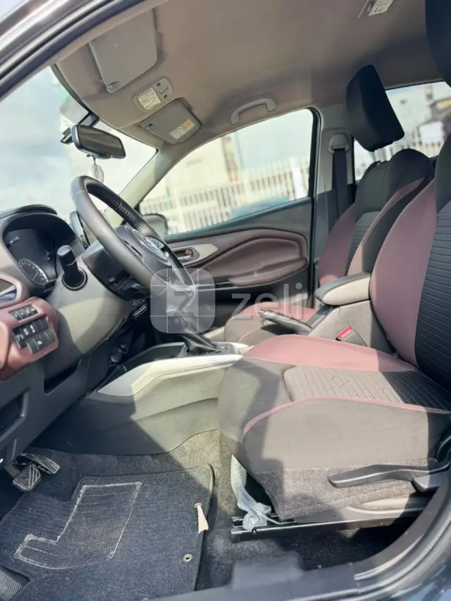 Suzuki Fronx 2026 — photo 10