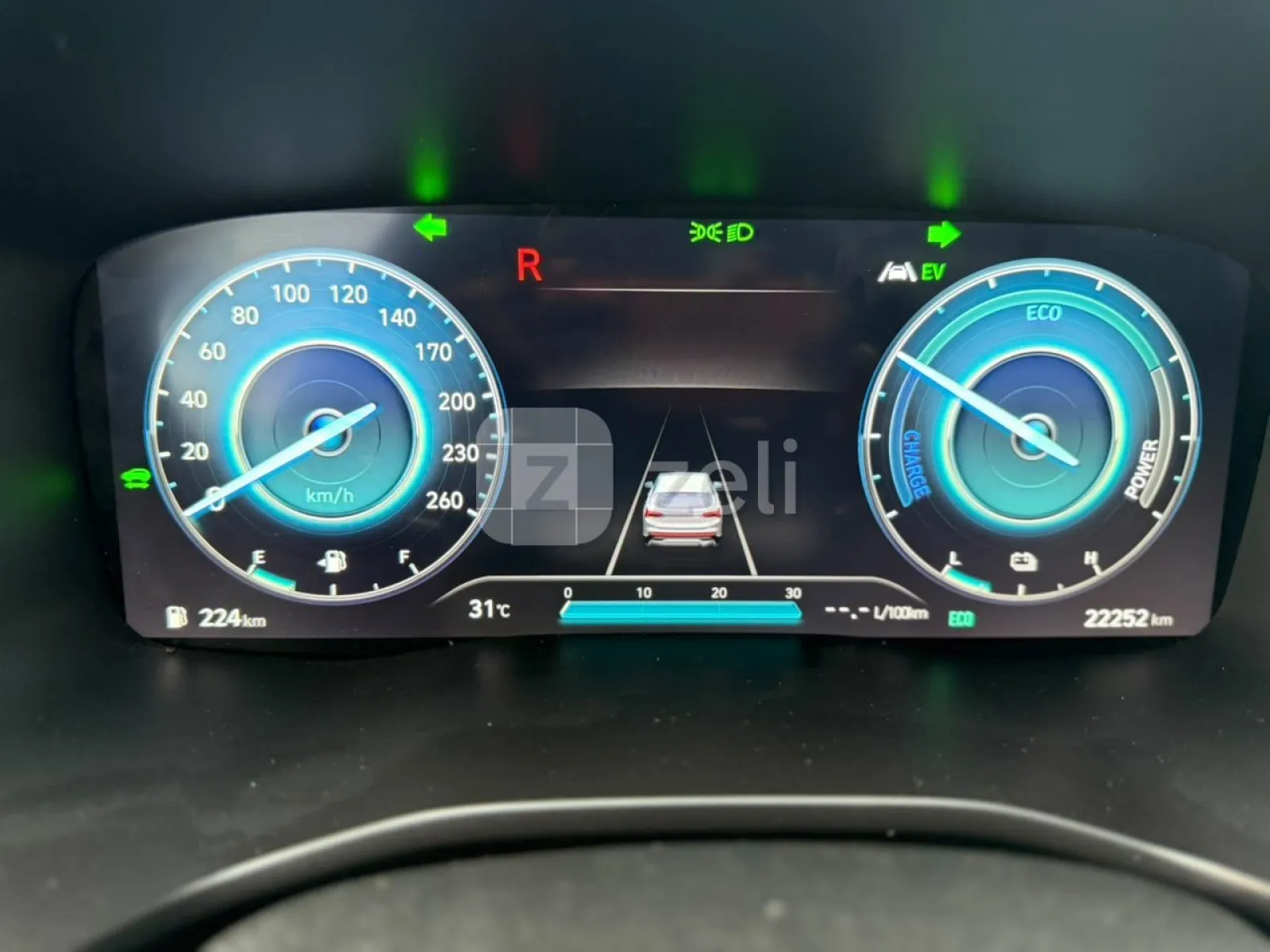 Hyundai Santa Fe 2021 — photo 9